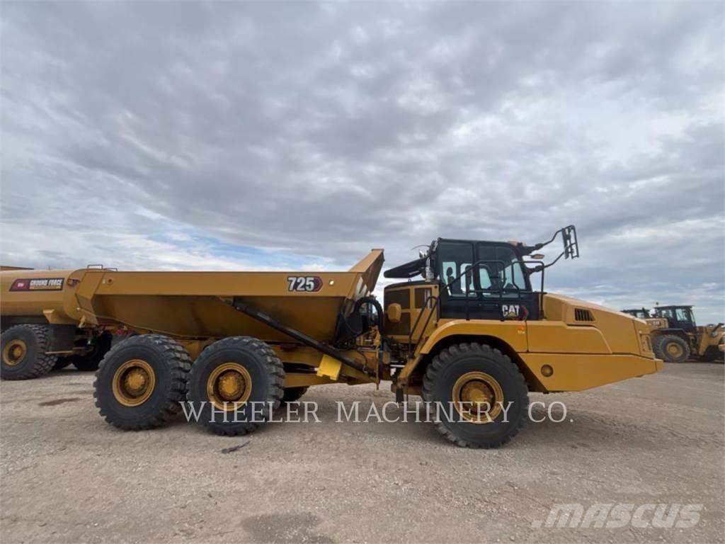 CAT 725 Belden kirma kaya kamyonu