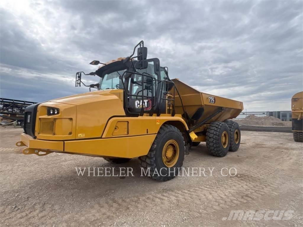 CAT 725 Belden kirma kaya kamyonu