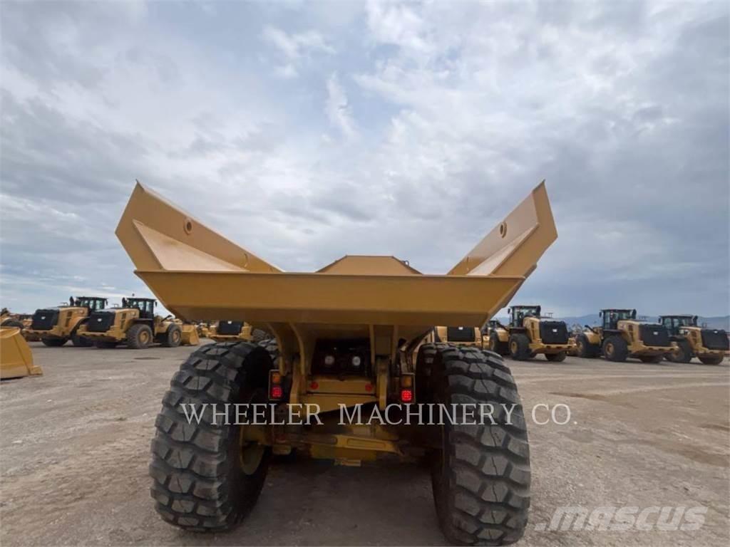 CAT 725 Belden kirma kaya kamyonu