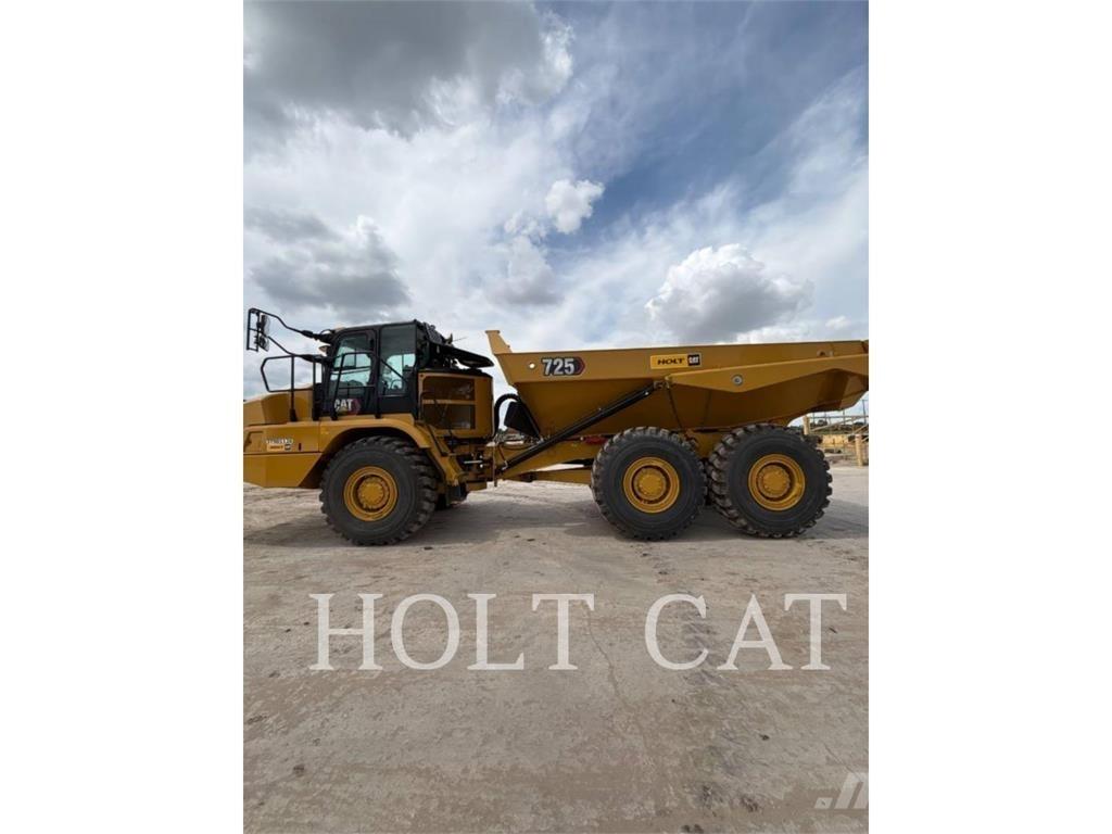 CAT 725 Belden kirma kaya kamyonu