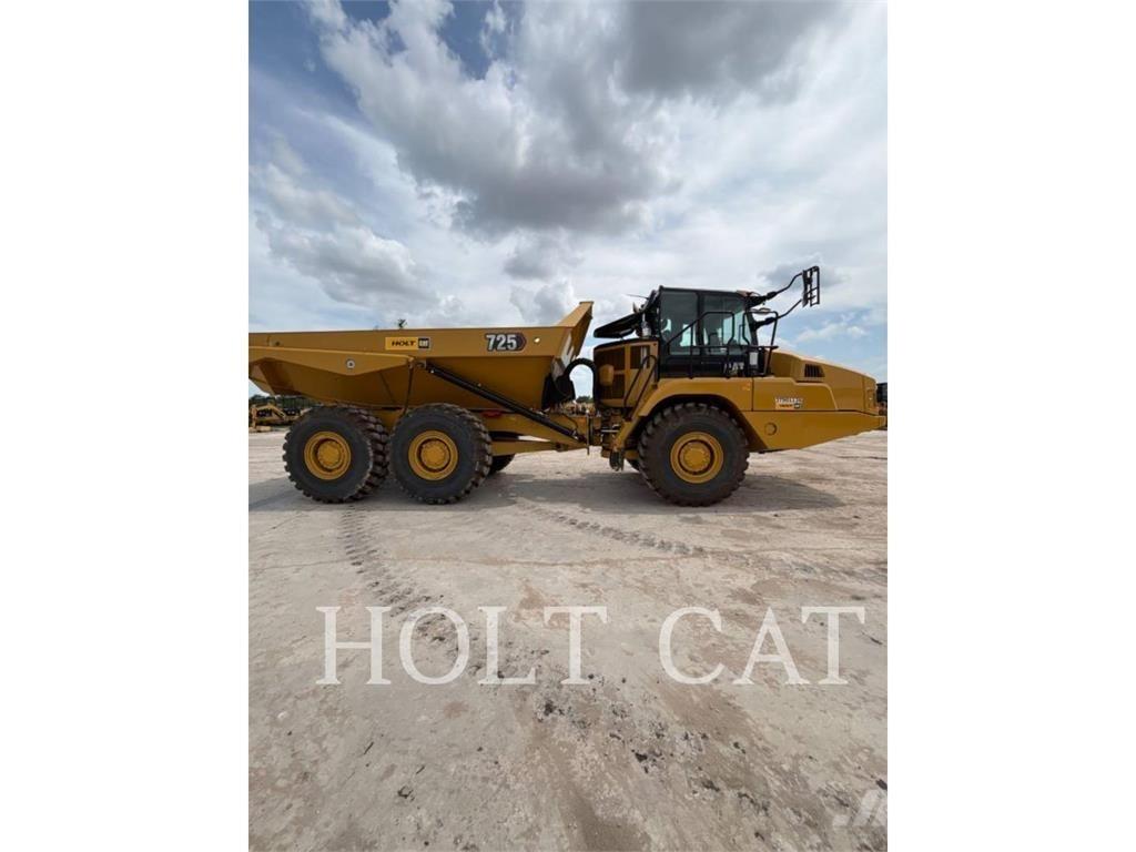 CAT 725 Belden kirma kaya kamyonu