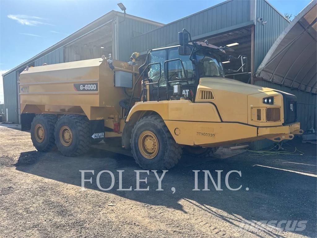 CAT 725-04 Tankerli kamyonlar
