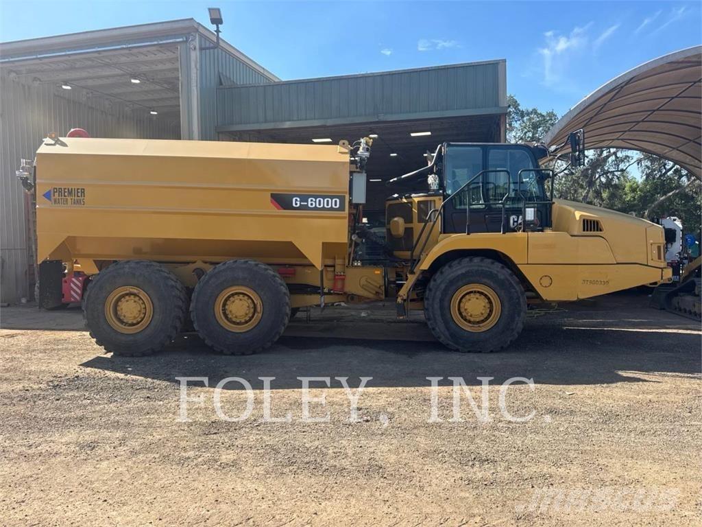 CAT 725-04 Tankerli kamyonlar