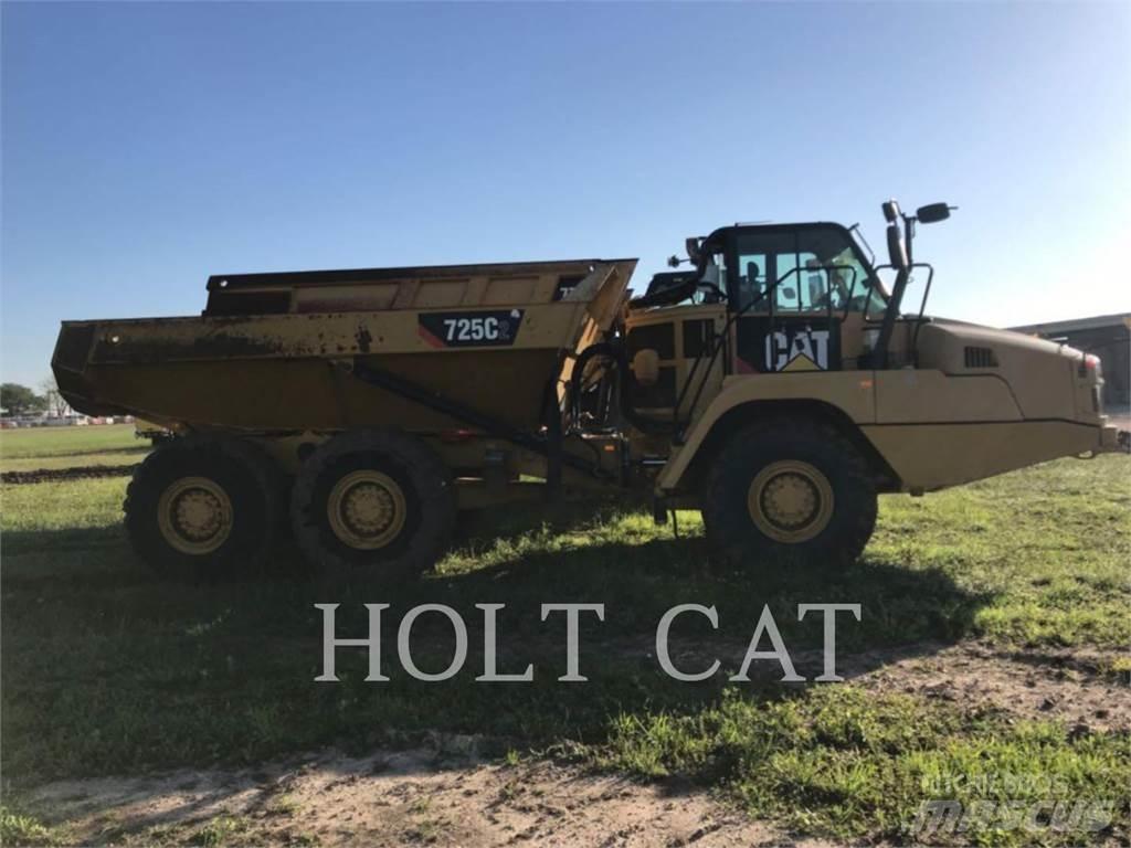 CAT 725C Belden kirma kaya kamyonu
