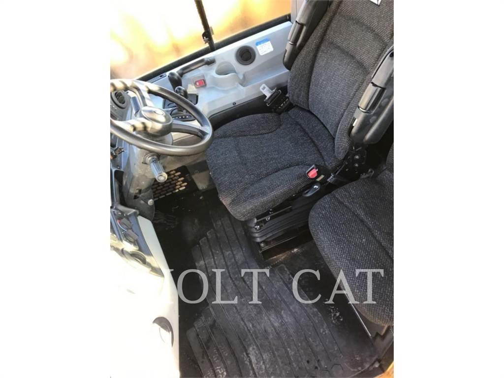 CAT 725C Belden kirma kaya kamyonu