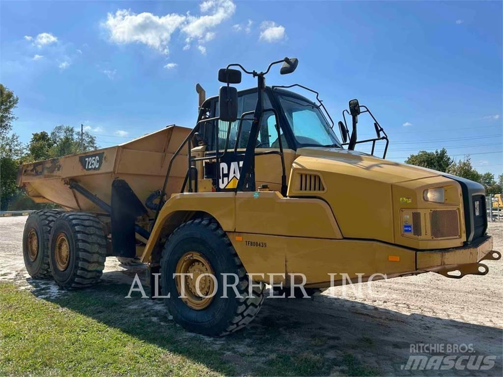 CAT 725C Belden kirma kaya kamyonu