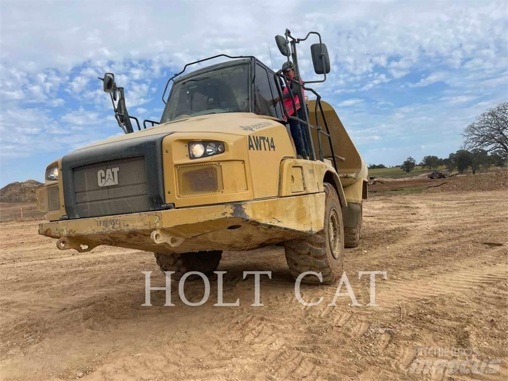 CAT 725C Belden kirma kaya kamyonu