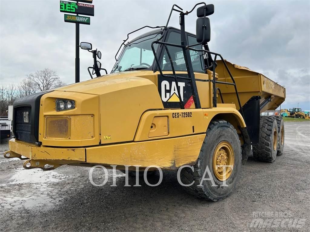 CAT 725C Belden kirma kaya kamyonu