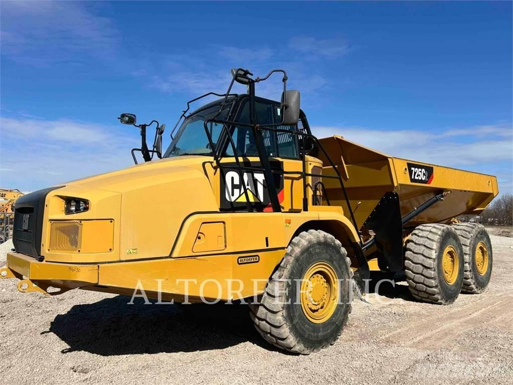 CAT 725C2 Belden kirma kaya kamyonu