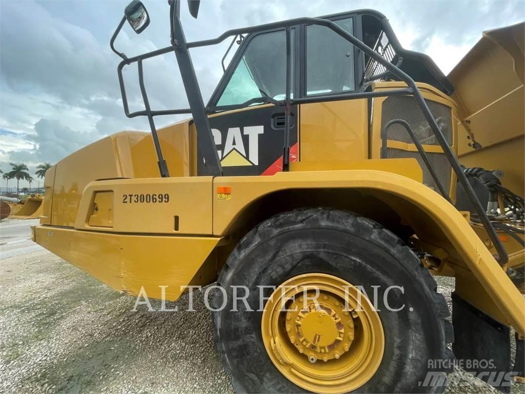 CAT 725C2 Belden kirma kaya kamyonu