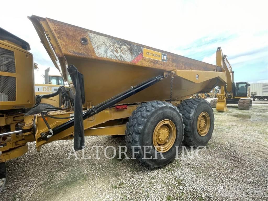 CAT 725C2 Belden kirma kaya kamyonu