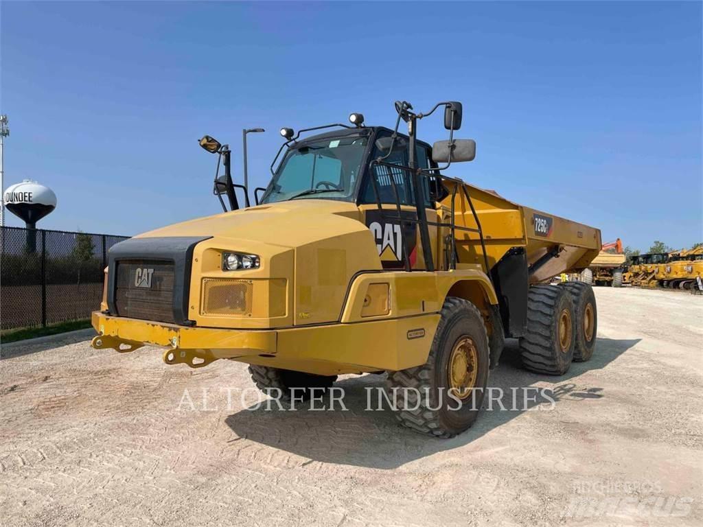 CAT 725C2 Belden kirma kaya kamyonu