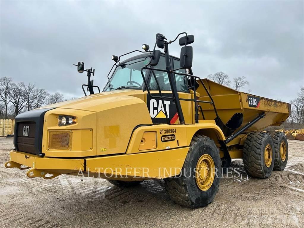 CAT 725C2 Belden kirma kaya kamyonu