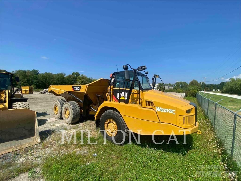 CAT 725C2 Belden kirma kaya kamyonu