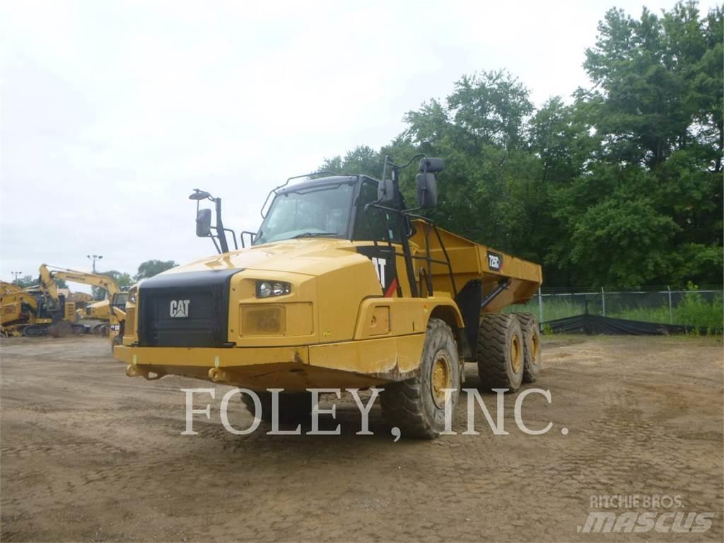 CAT 725C2 Belden kirma kaya kamyonu