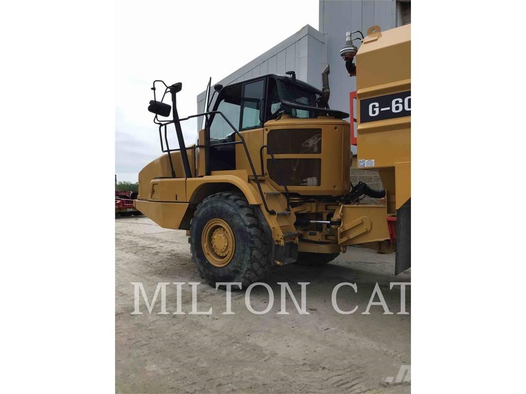 CAT 725C2 Belden kirma kaya kamyonu