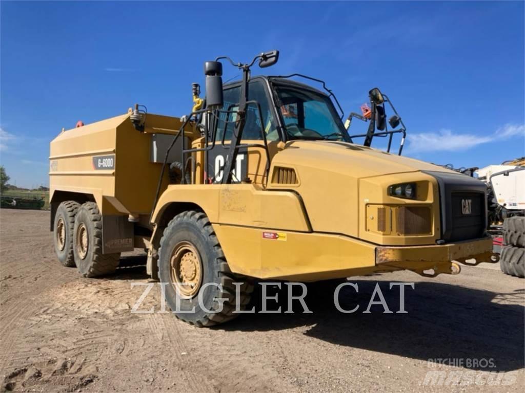 CAT 725CWT Tankerli kamyonlar