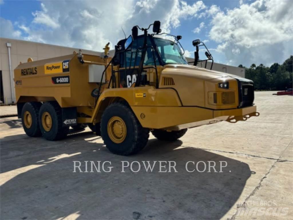 CAT 725CWW Tankerli kamyonlar