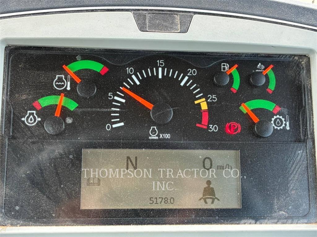 CAT 725WW Belden kirma kaya kamyonu