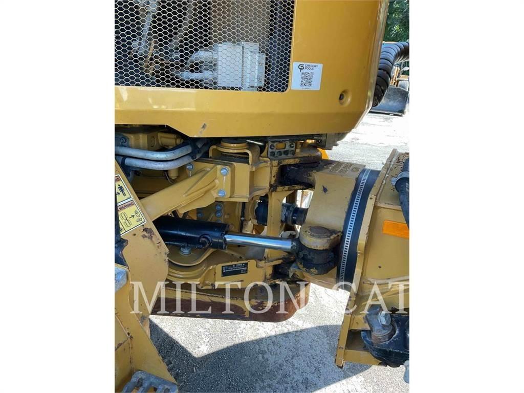 CAT 730 Belden kirma kaya kamyonu