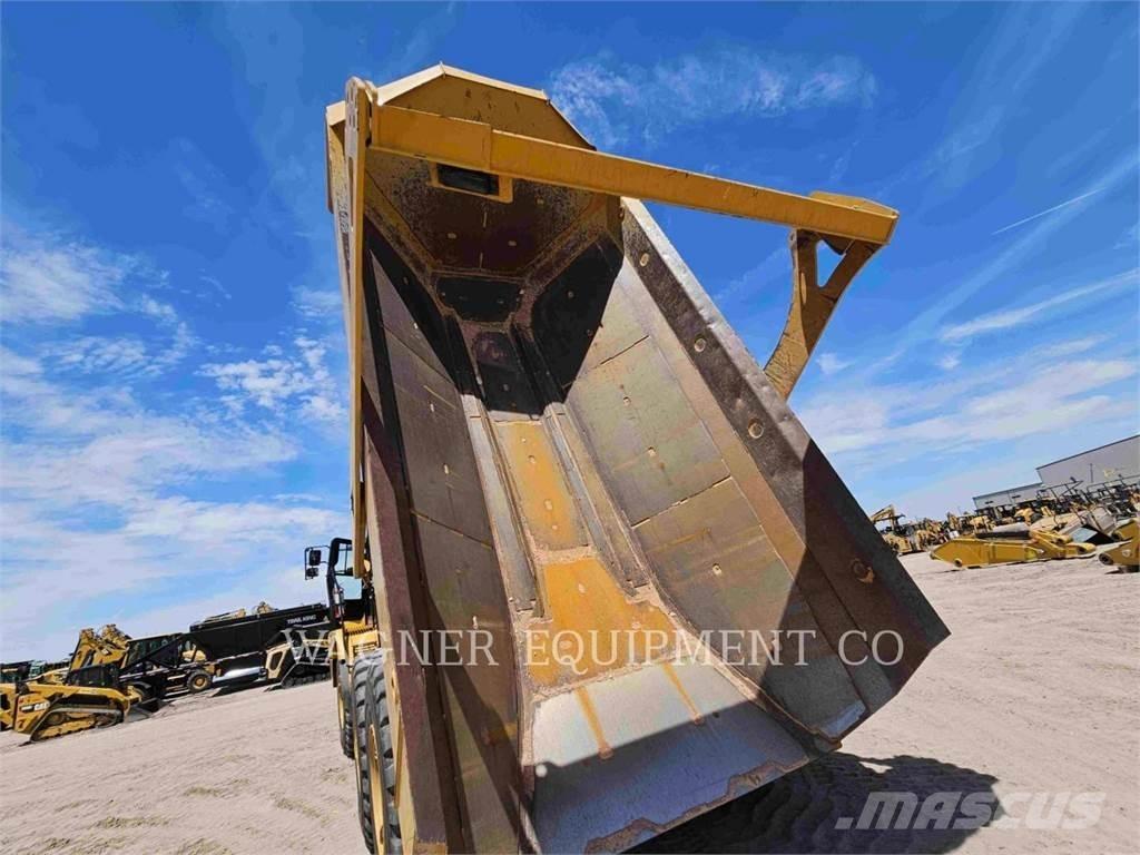 CAT 730 Belden kirma kaya kamyonu