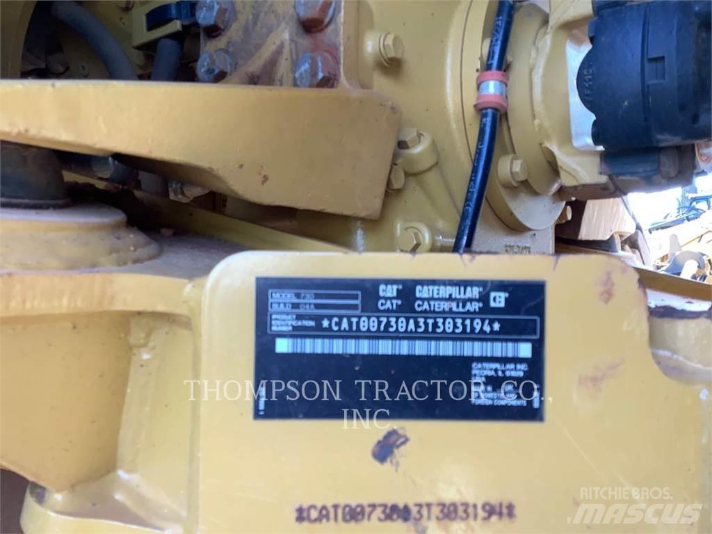 CAT 730 Belden kirma kaya kamyonu