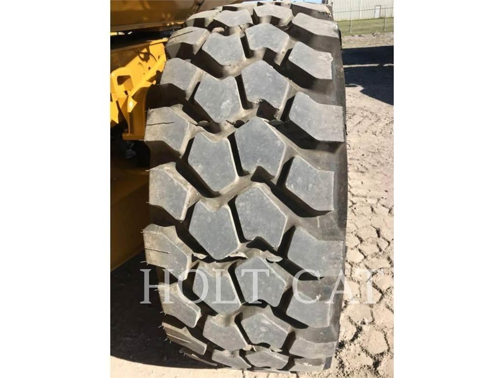 CAT 730 Belden kirma kaya kamyonu