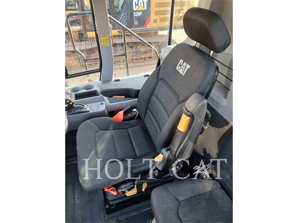 CAT 730 Belden kirma kaya kamyonu