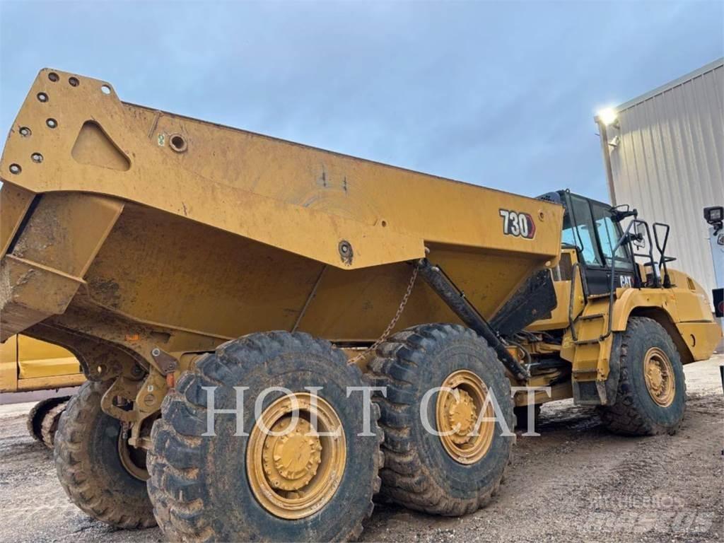 CAT 730 Belden kirma kaya kamyonu