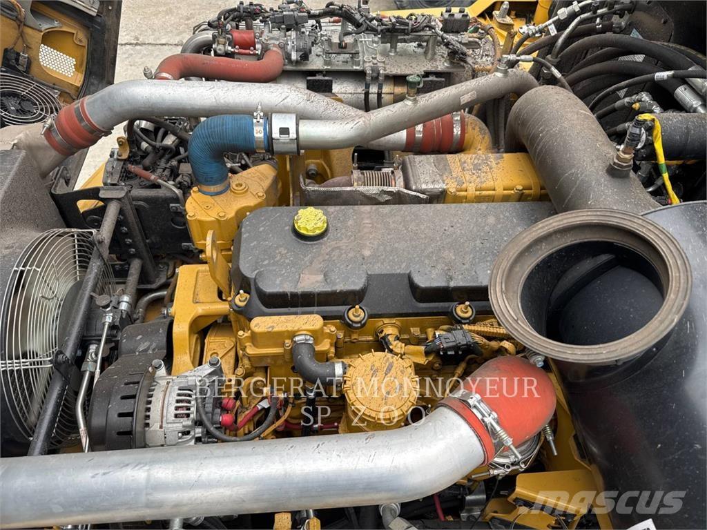 CAT 730 Belden kirma kaya kamyonu