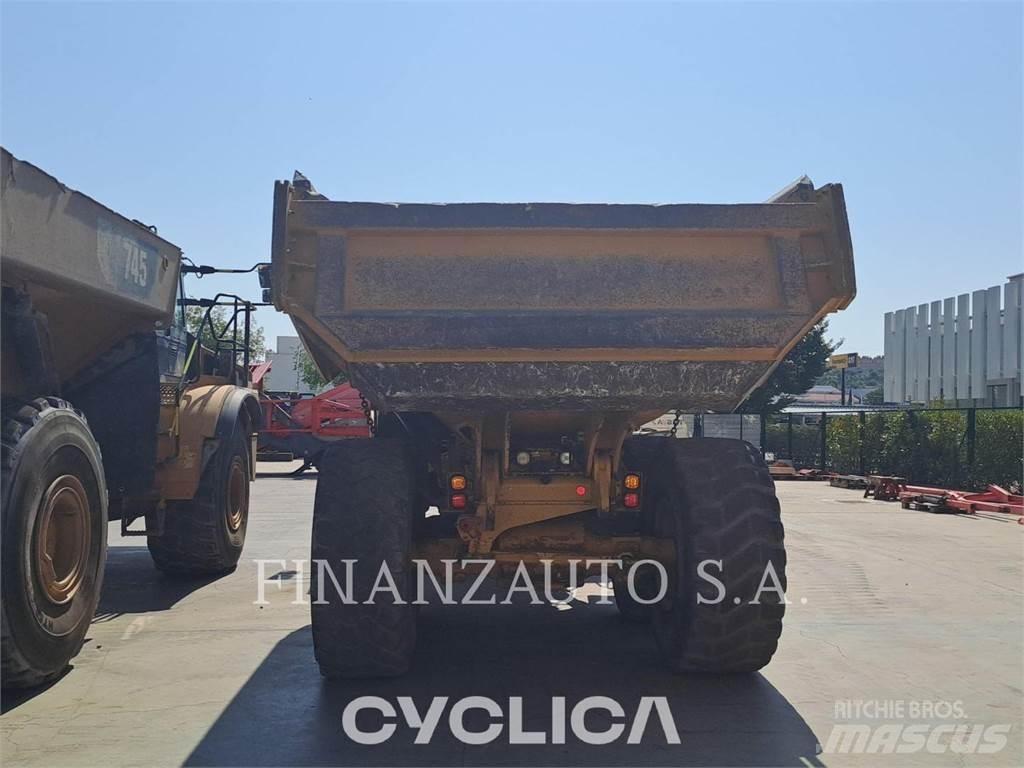 CAT 730 Belden kirma kaya kamyonu
