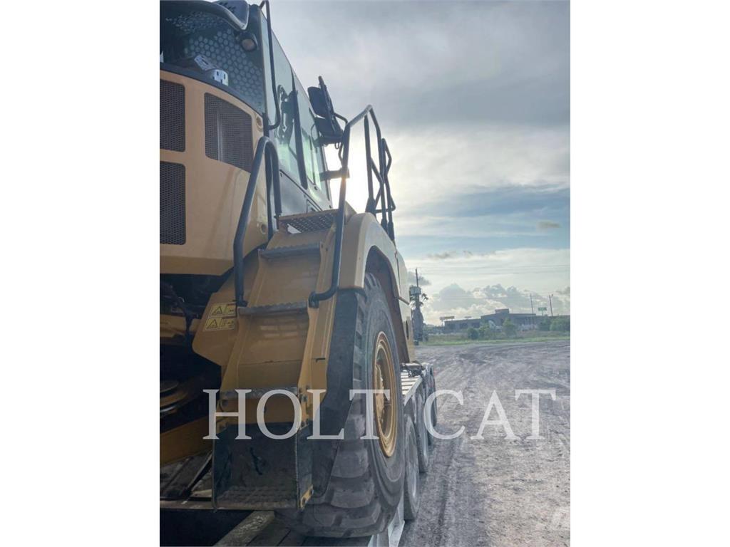 CAT 730 Belden kirma kaya kamyonu