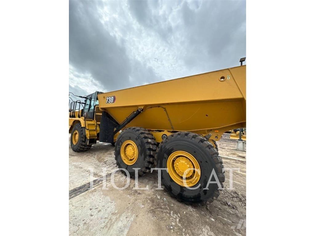 CAT 730 Belden kirma kaya kamyonu