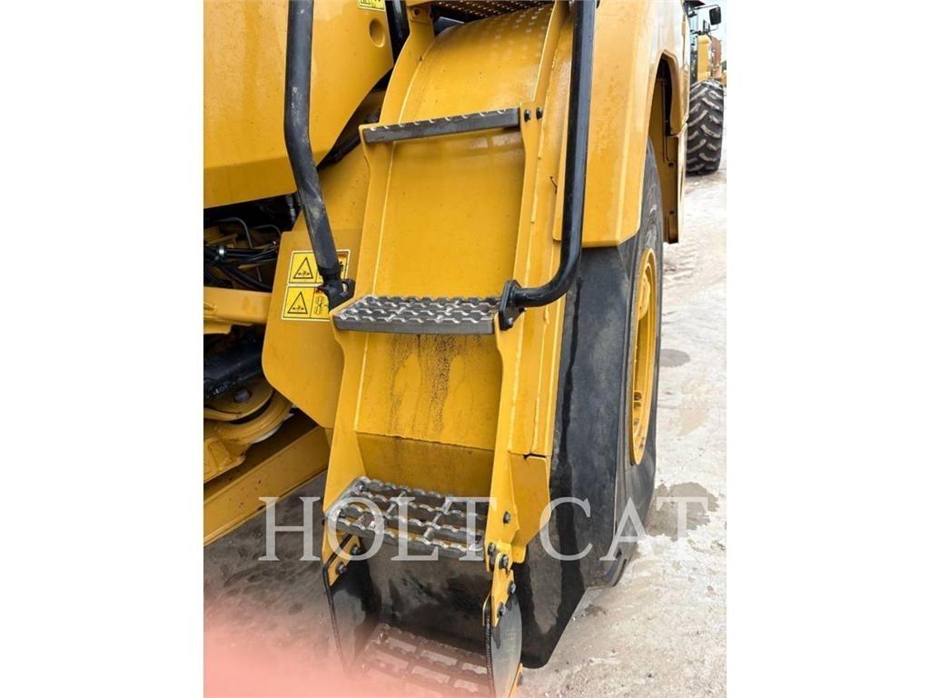 CAT 730 Belden kirma kaya kamyonu