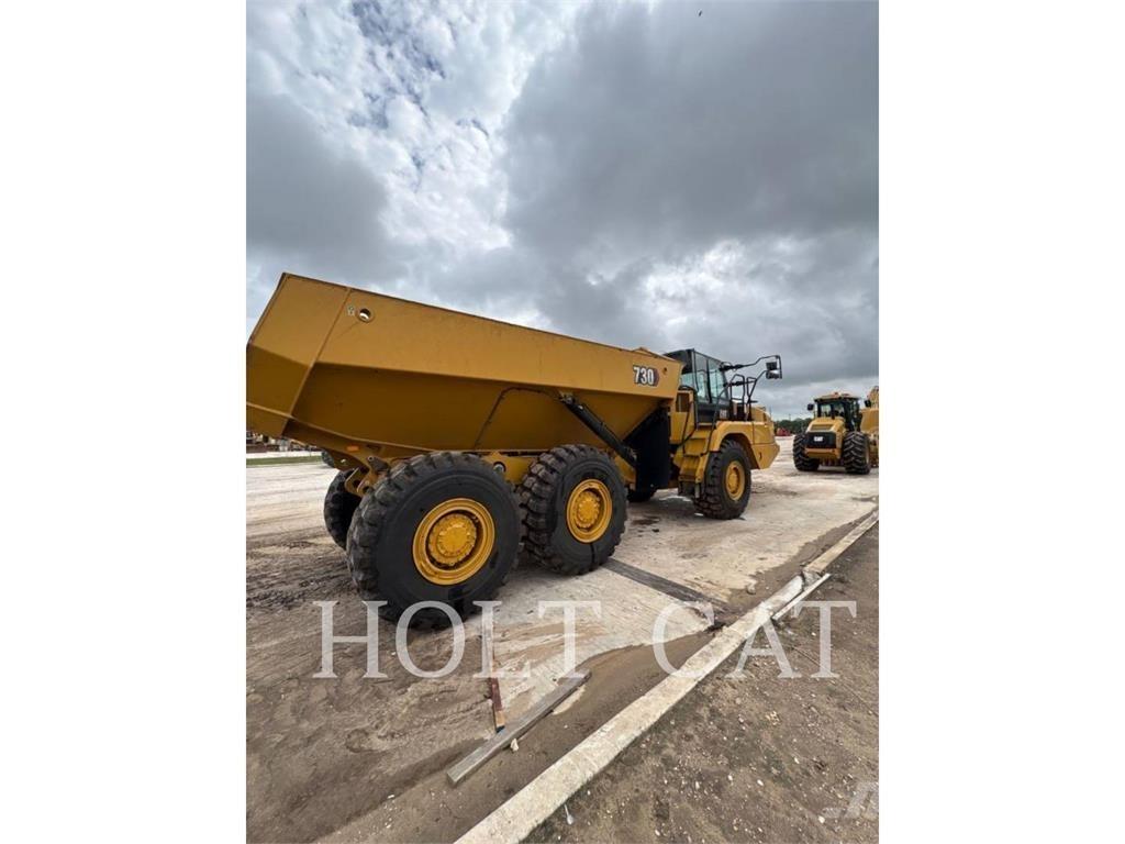 CAT 730 Belden kirma kaya kamyonu