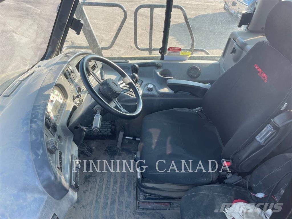 CAT 730 Belden kirma kaya kamyonu