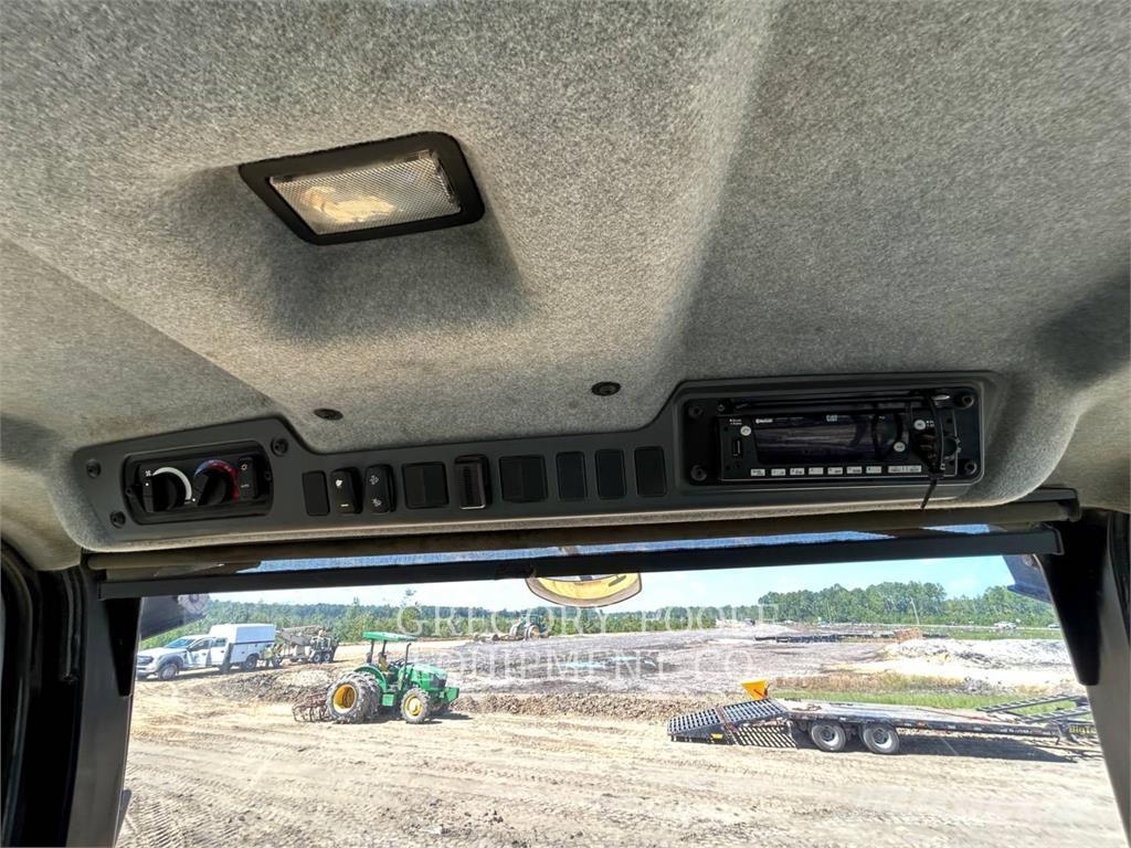 CAT 730-04 Belden kirma kaya kamyonu