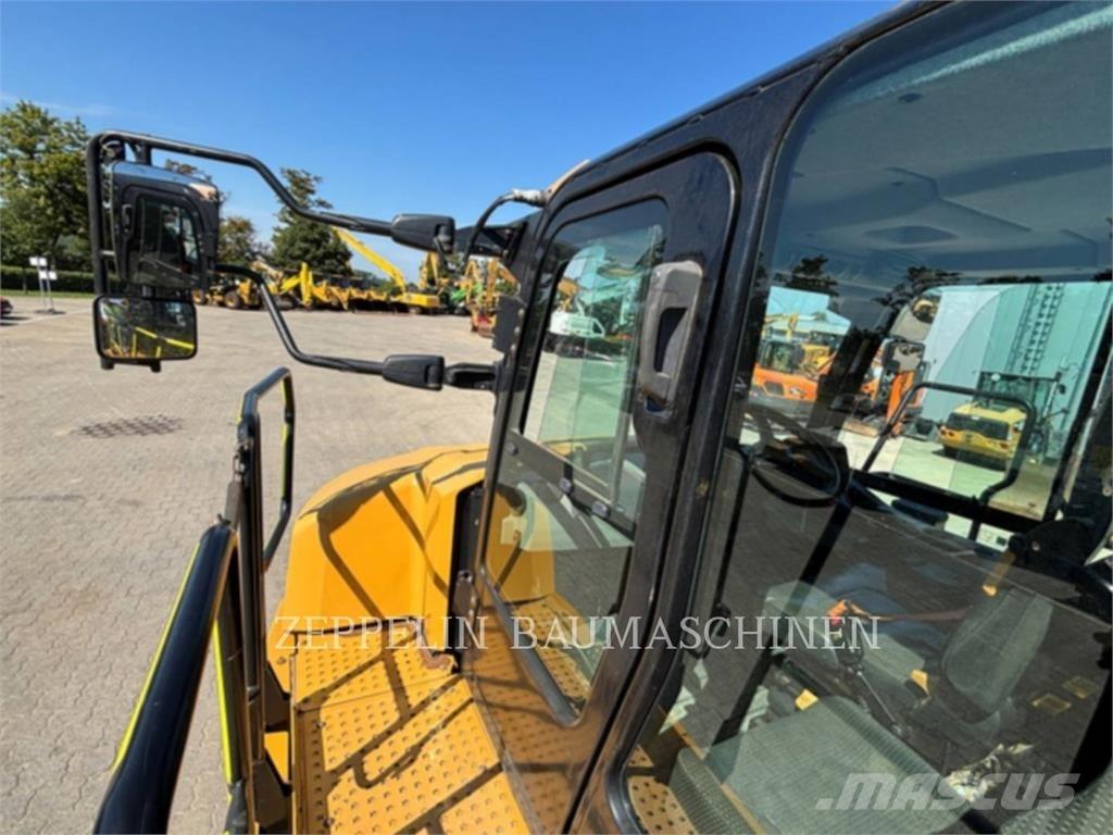 CAT 730-04A Belden kirma kaya kamyonu