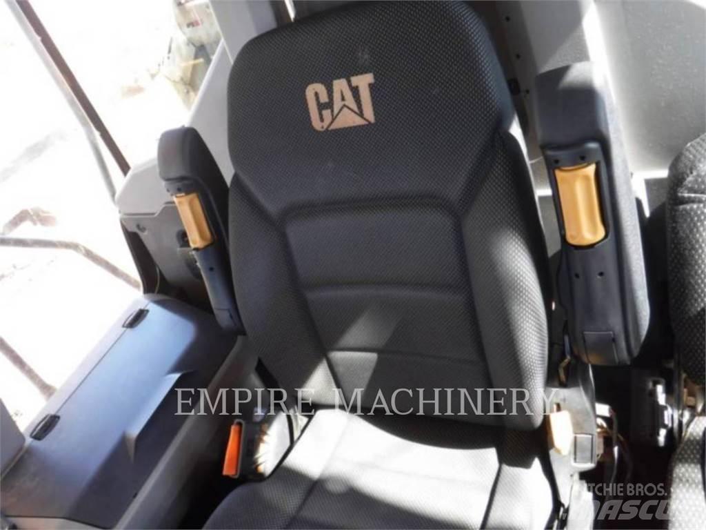 CAT 730 TG Belden kirma kaya kamyonu