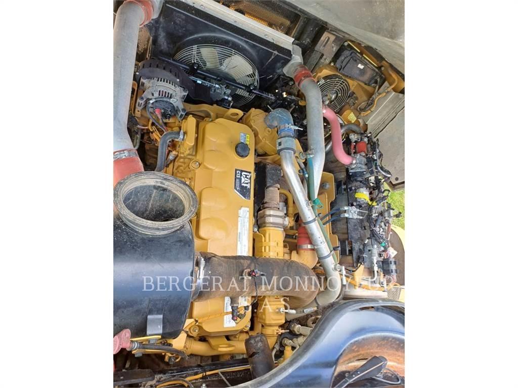 CAT 730C Belden kirma kaya kamyonu