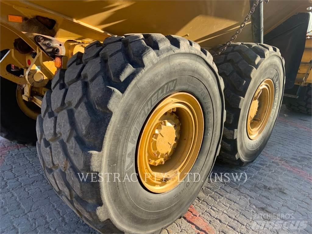 CAT 730C2 Belden kirma kaya kamyonu