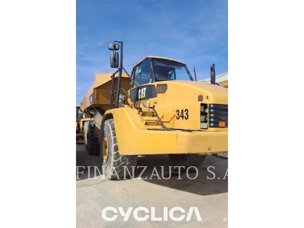 CAT 740 Belden kirma kaya kamyonu