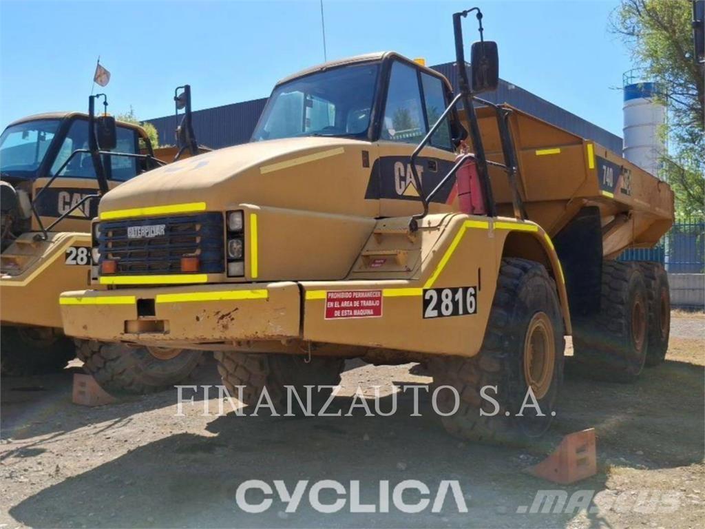 CAT 740 Belden kirma kaya kamyonu