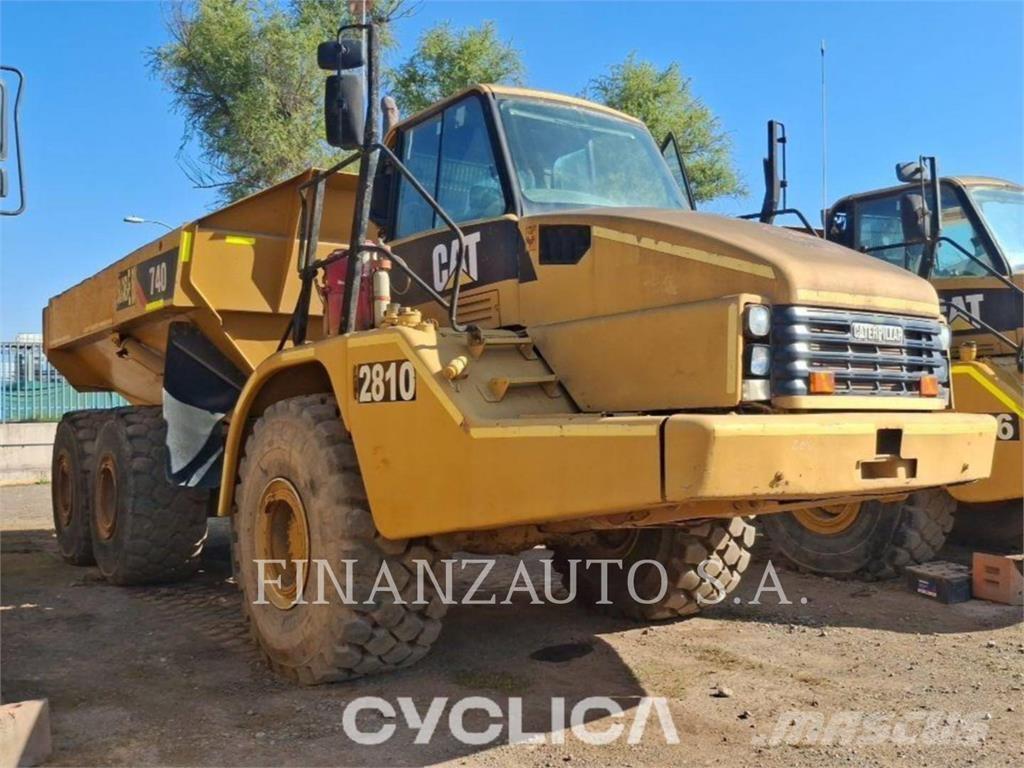 CAT 740 Belden kirma kaya kamyonu