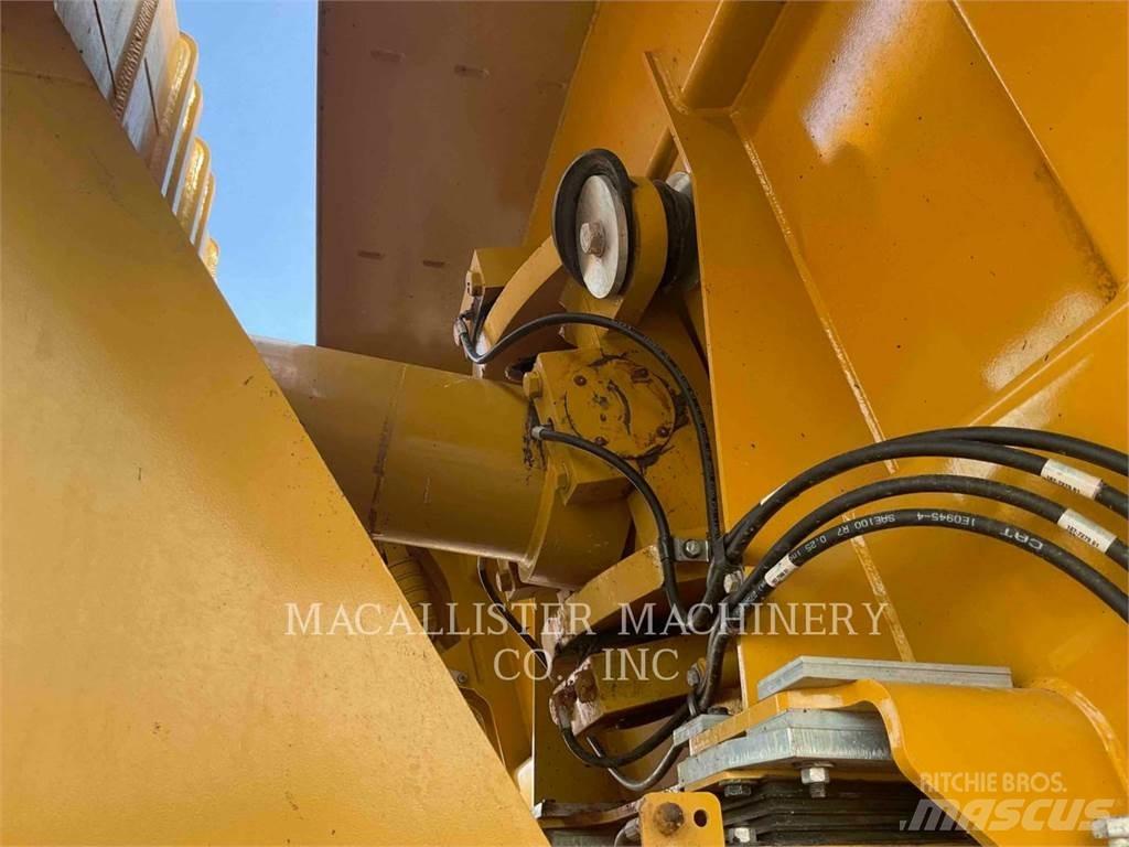 CAT 740 EJECTOR Belden kirma kaya kamyonu