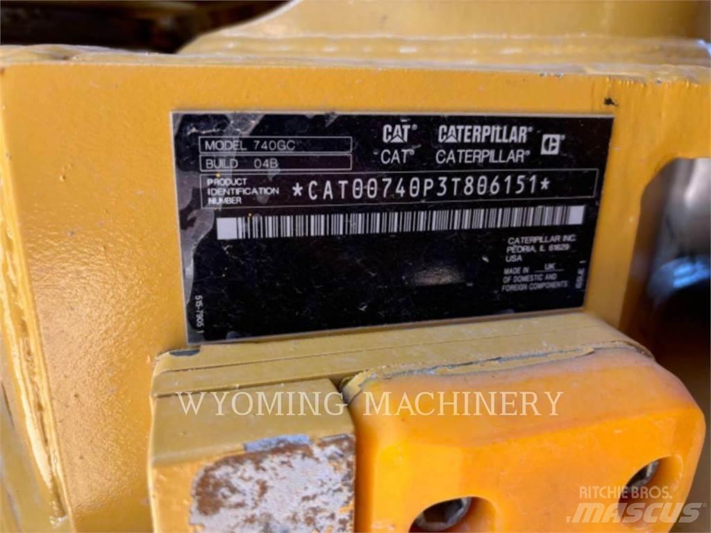 CAT 740 GC Belden kirma kaya kamyonu