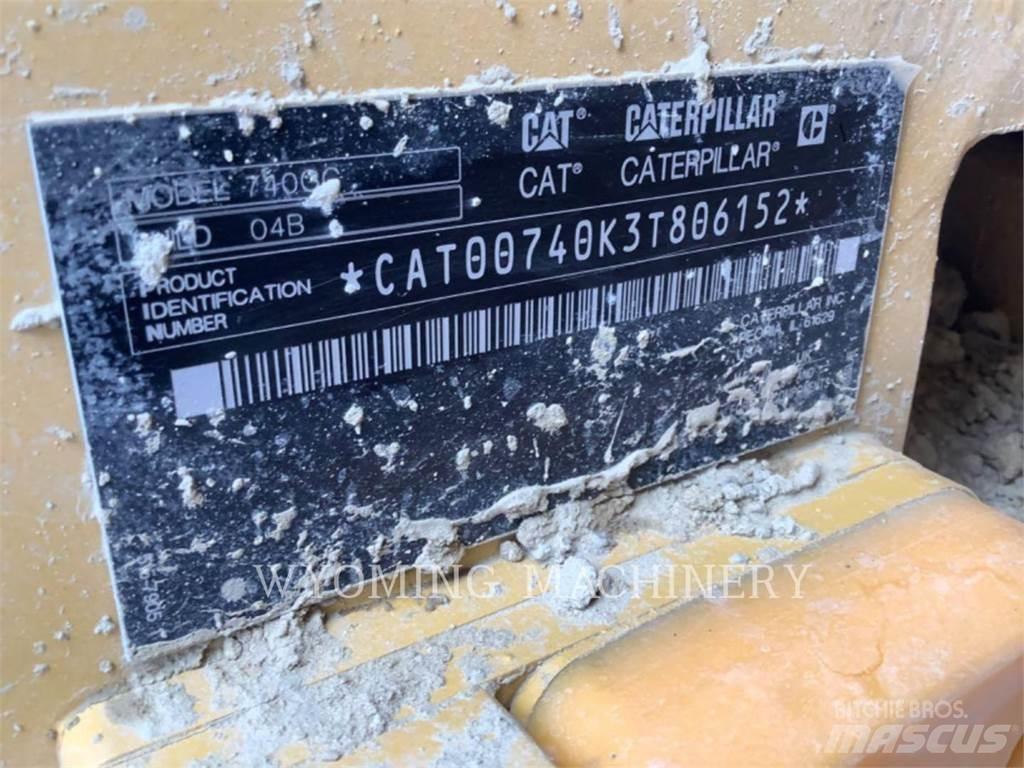 CAT 740 GC Belden kirma kaya kamyonu