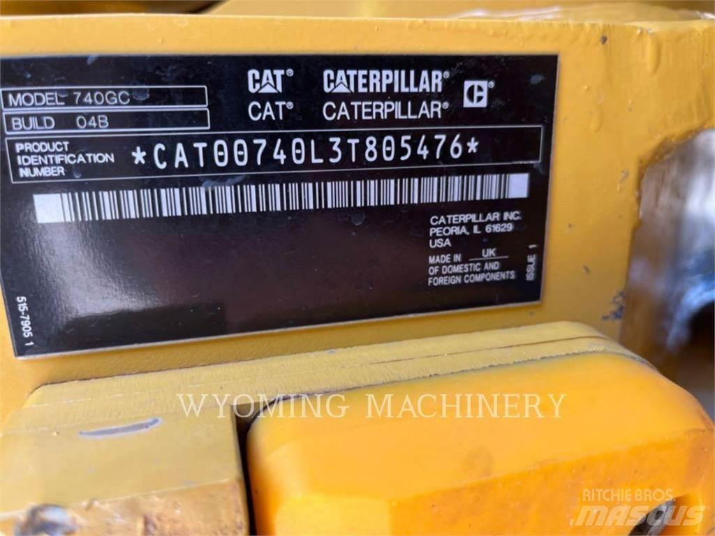 CAT 740 GC Belden kirma kaya kamyonu