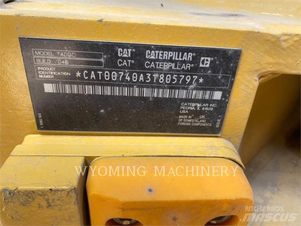 CAT 740 GC Belden kirma kaya kamyonu