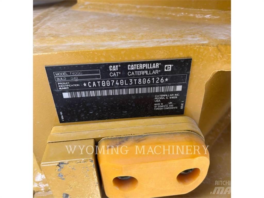 CAT 740 GC Belden kirma kaya kamyonu